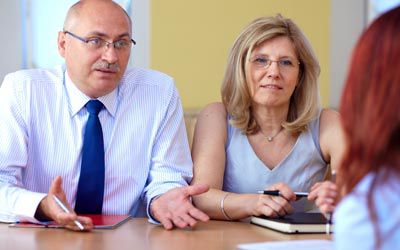 Interviewer Body Language Secrets: Signs You’re Failing Your Interview